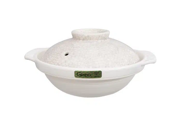 Casserole dish made of white ceramic - 25 cm