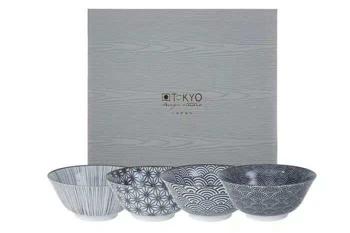 Black / White Bowl Set - Nippon Black - Set of 4 - 15.2 x 6.7 cm 500ml