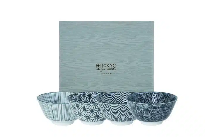 Black / White Bowl Set - Nippon Black - Set of 4 - 12 x 6.4cm 300ml