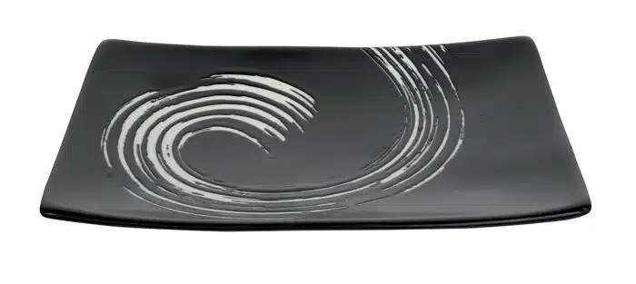 Black / White Plate - Black Maru - 20.5 x 14 cm