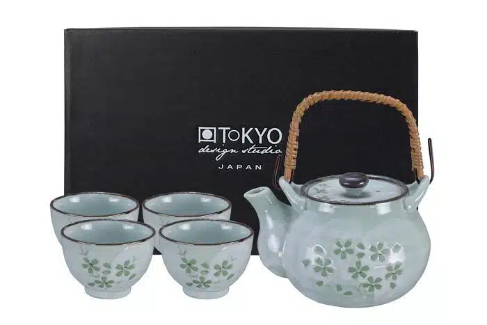 Minzgrünes Teeset mit Teekanne und 4 Tassen - Green Cosmos - 16 x 14 x 11cm 700ml