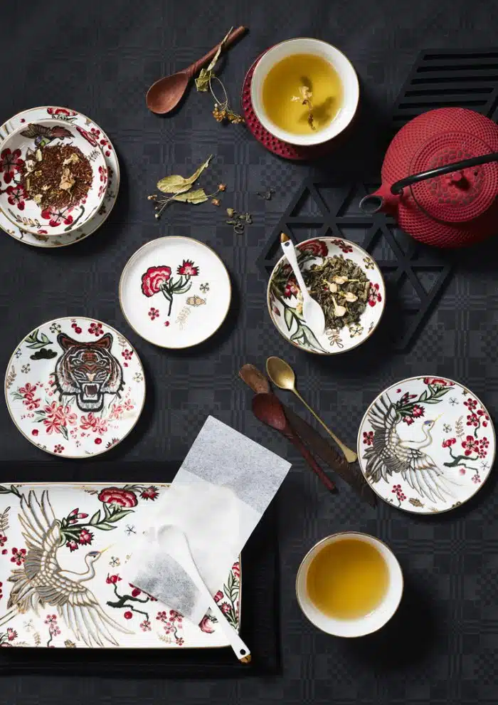 White Espresso Set with Rooster Figurine - Mythical Crane - Set of 18 pieces - Image 3