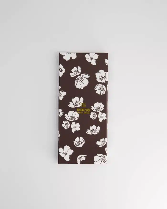 Tokyo Design Studio- Eetstokjes Cadeau Set- Hout Zwart Witte Bloem - Image 3