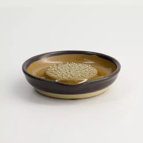 Tokyo Design Studio - Motoshige - Keukenrasp Schaal - Kleine Aardewerk - Zwart - 12x6.5x11cm