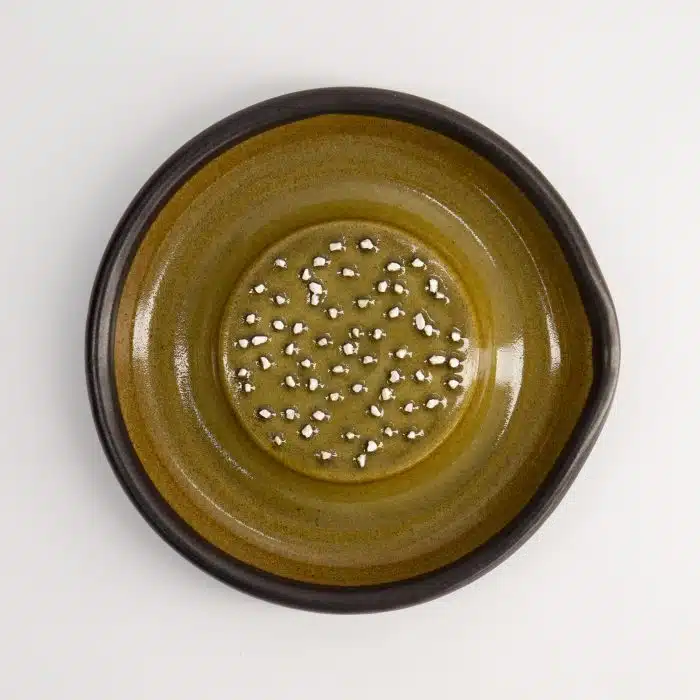 Tokyo Design Studio - Motoshige - Kitchen Grater Plate - Medium Stoneware - Black - 15.5x8.5x14.5cm - Image 2
