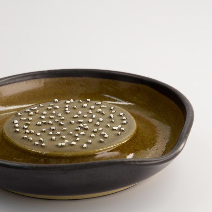 Tokyo Design Studio - Motoshige - Kitchen Grater Plate - Large - Stoneware - Black - 18.5x10x18cm - Image 3