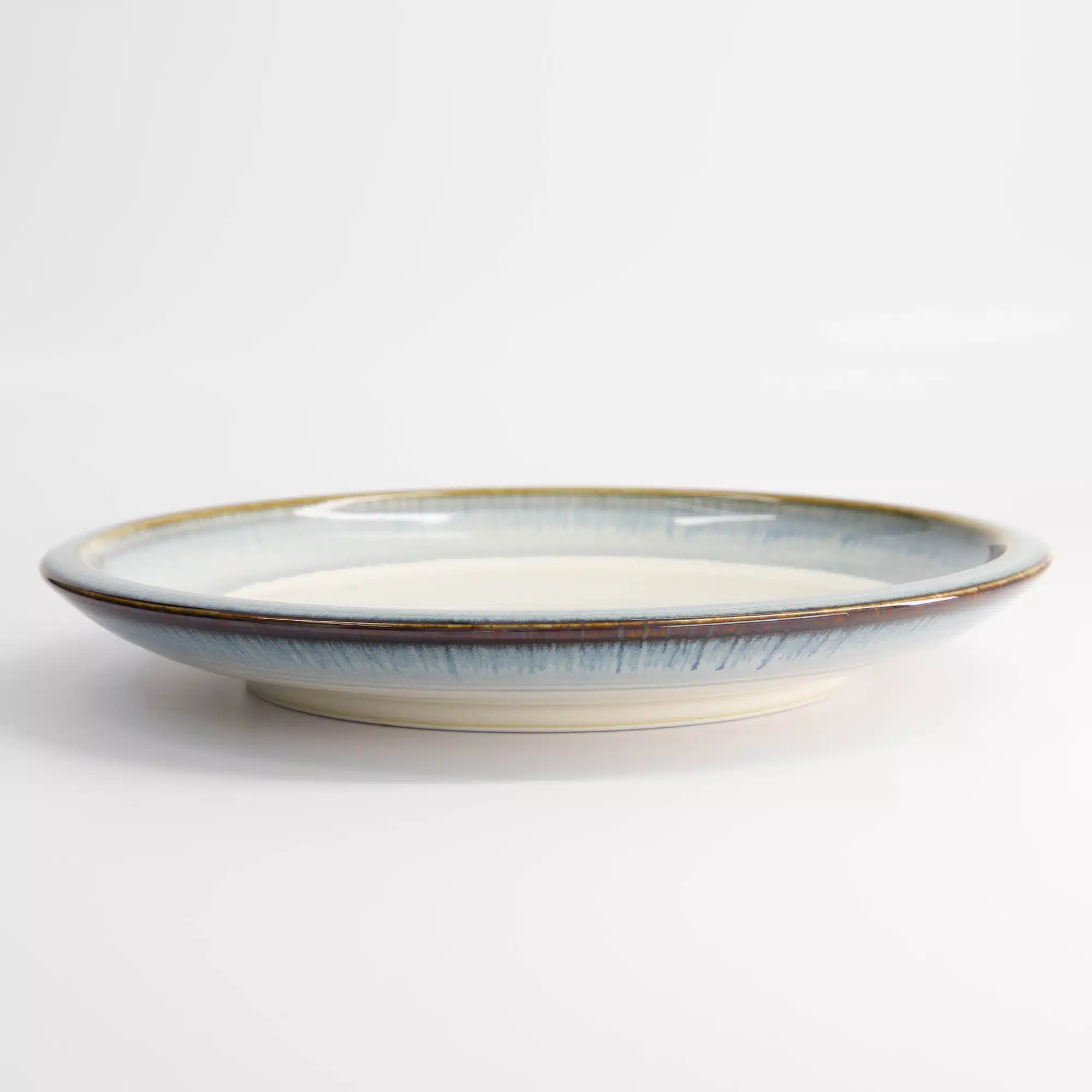 Tokyo Design Studio - Unkai - Large Round Plate - White - 24.8x3.5cm - Image 3
