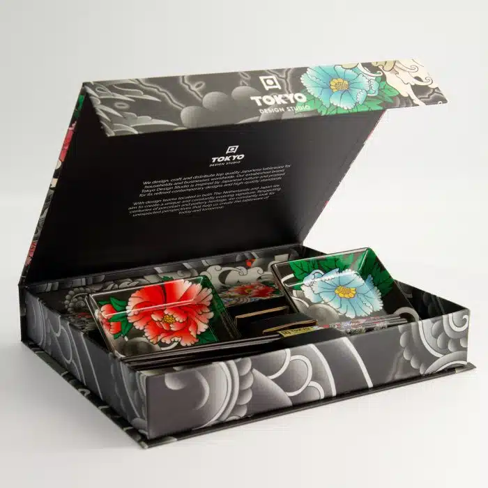 Tokyo Design Studio - Kawaii - Yakuza - Karp - Sushi Bord - Cadeauset - 4st - met Stokjes