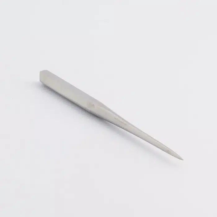 Tokyo Design Studio - Masamoto - Vierkante Naaldpon