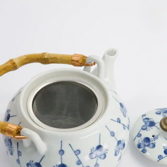 Tokyo Design Studio - Teapot Cherry - Blue/White - 18.5 x 14 x 10cm - 700ml - Image 3