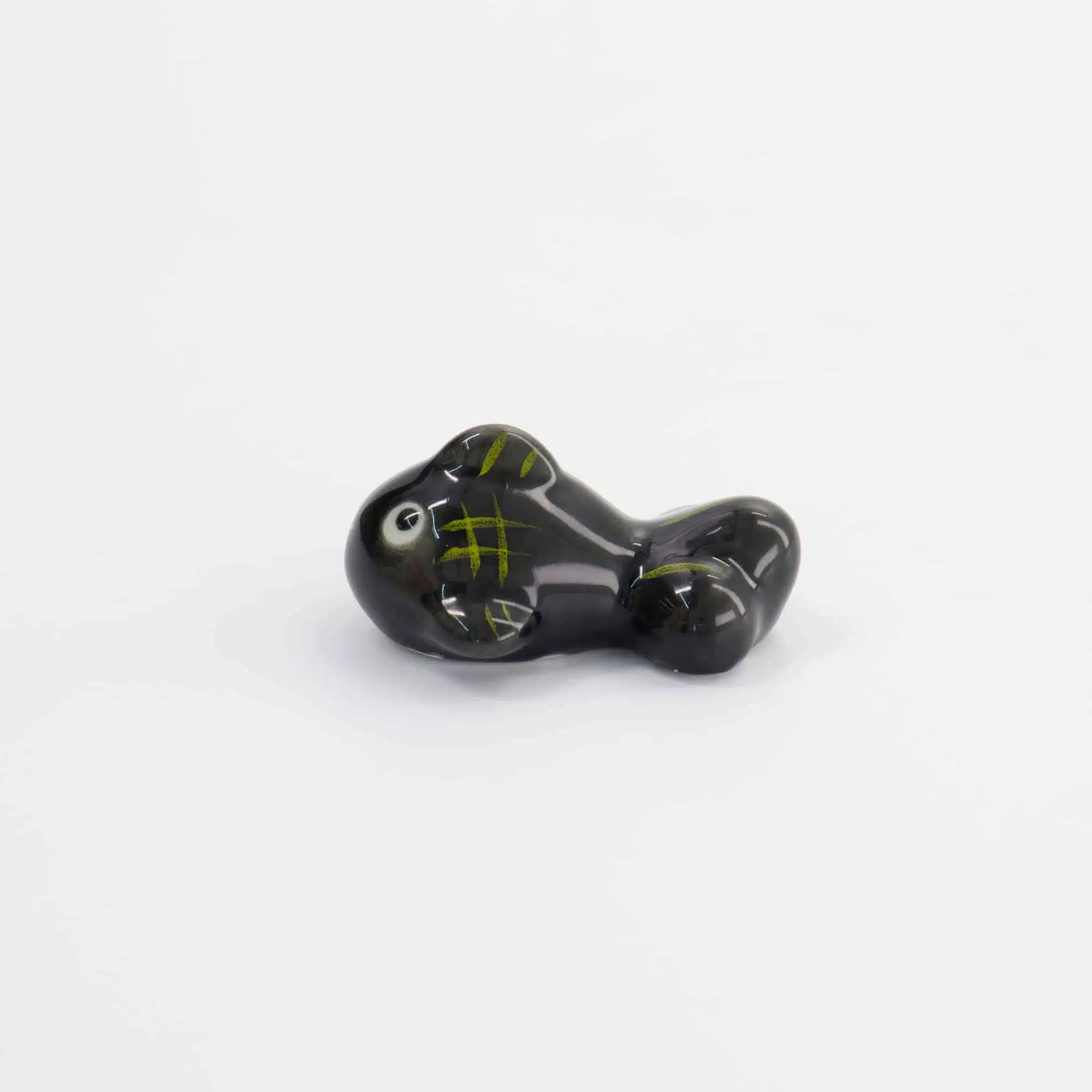 Tokyo Design Studio – Chopsticks Rest – Goldfish – Black - Image 2