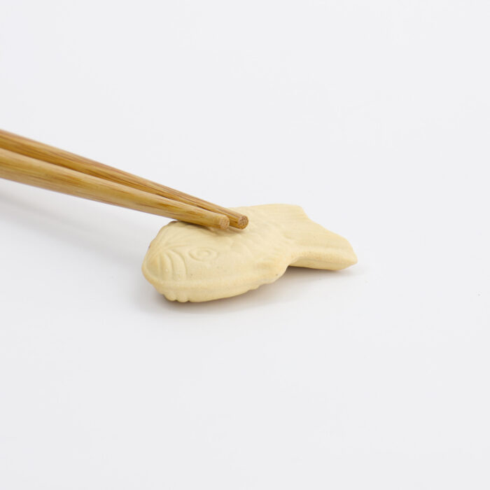 Tokyo Design Studio - Kawaii - Chopsticks Rest - Taiyaki - 5.5 x 3.5 x 1.2 cm - Image 2