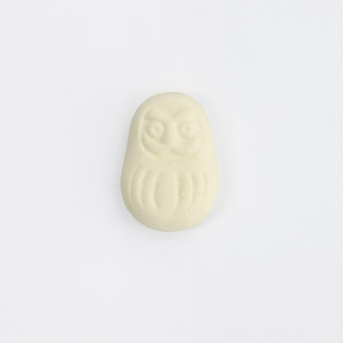 Tokyo Design Studio – Kawaii – Chopstick Rest – Daruma Monaka – 3x4.1x1.2 cm - Image 3