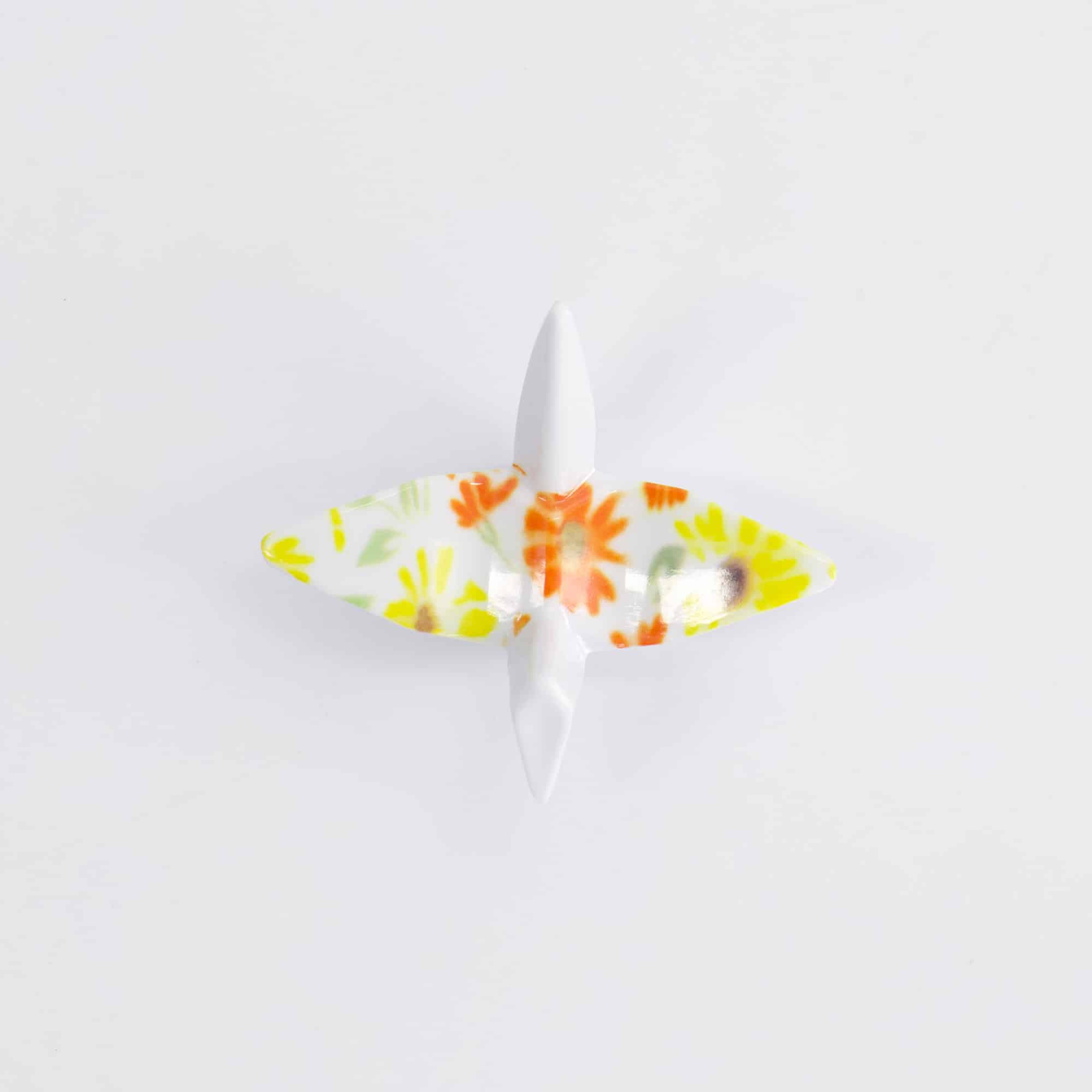 Tokyo Design Studio – Chopsticks Rest - Crane Flower - 5.7x5x3cm - Image 2