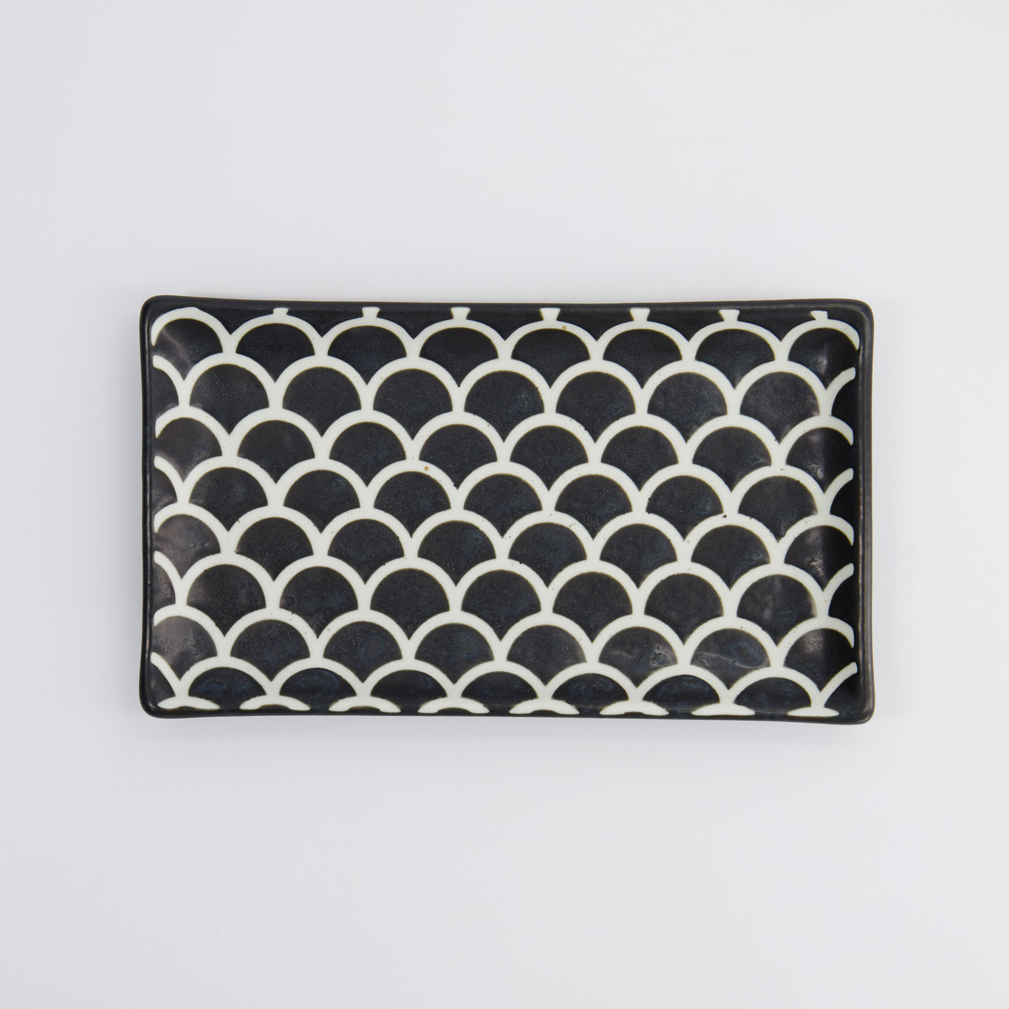 Onyx Noir Mermaid Design Plate – 22 x 13 x 2 cm - Image 5